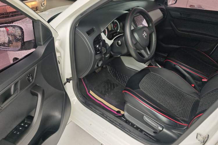 Used Skoda Fabia 2016 1.4L Automatic Car Enjoy Edition Interior 3