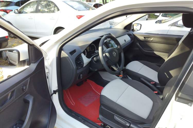 Used Skoda Fabia 2016 1.4L Automatic Car Enjoy Edition Interior 3