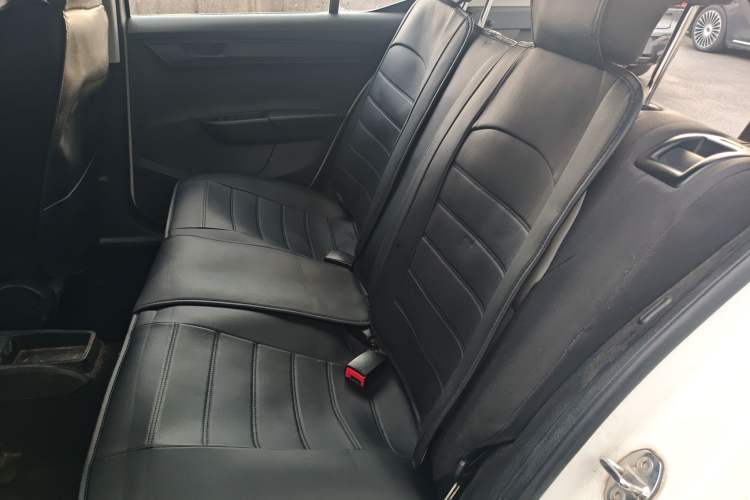 Used Skoda Fabia 2016 1.4L Automatic Car Enjoy Edition Interior 4