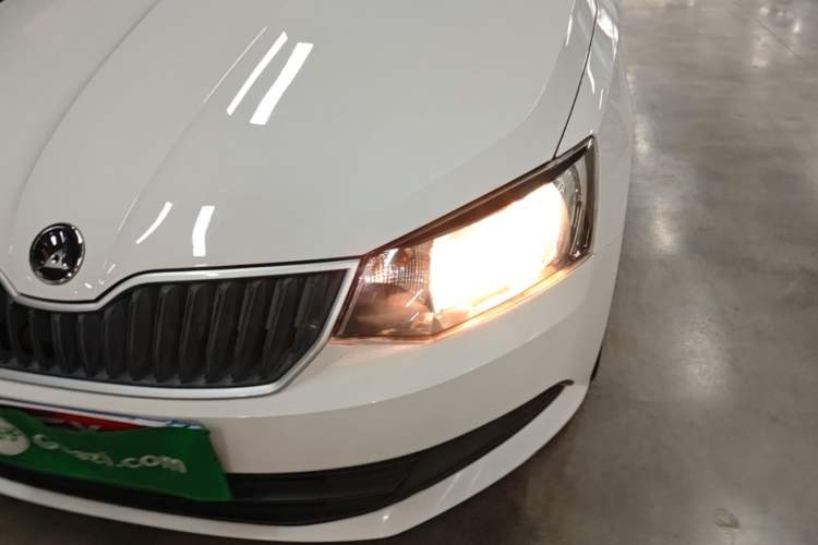 Used Skoda Fabia 2016 1.4L Automatic Car Enjoy Edition Left Front Headlight