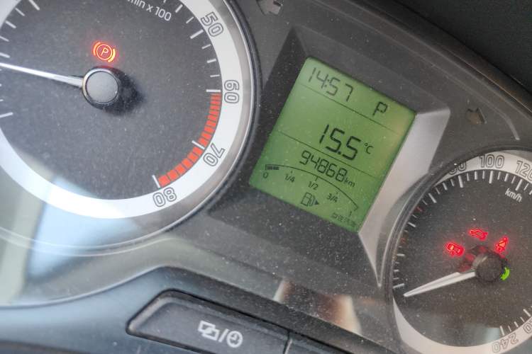 Used Skoda Fabia 2016 1.4L Automatic Car Enjoy Edition Odometer Close Up