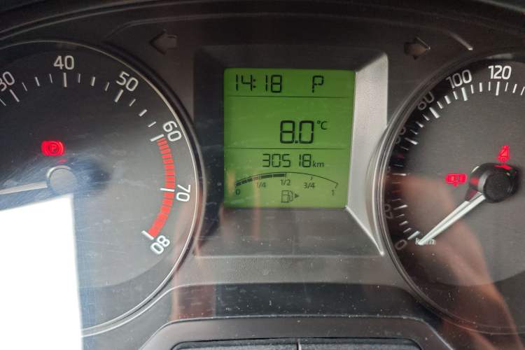 Used Skoda Fabia 2016 1.4L Automatic Car Enjoy Edition Odometer Close Up