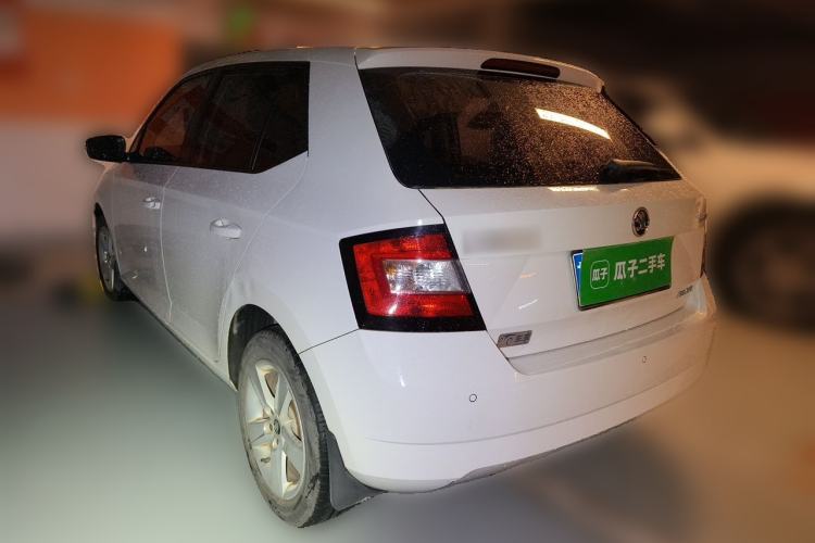 Used Skoda Fabia 2016 1.4L Automatic Car Enjoy Edition Rear Left 45 Deg
