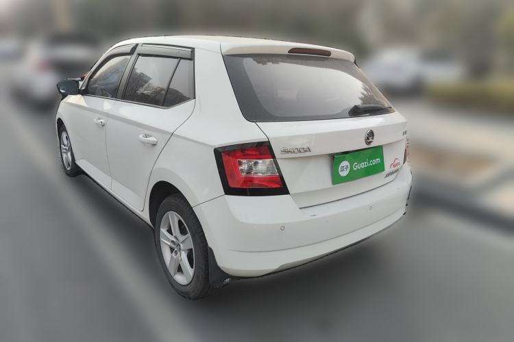Used Skoda Fabia 2016 1.4L Automatic Car Enjoy Edition Rear Left 45 Deg