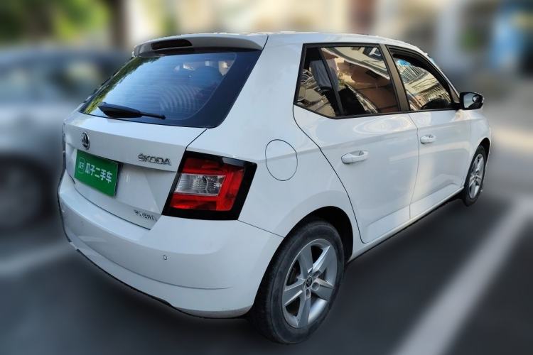 Used Skoda Fabia 2016 1.4L Automatic Car Enjoy Edition Rear Right 45 Deg