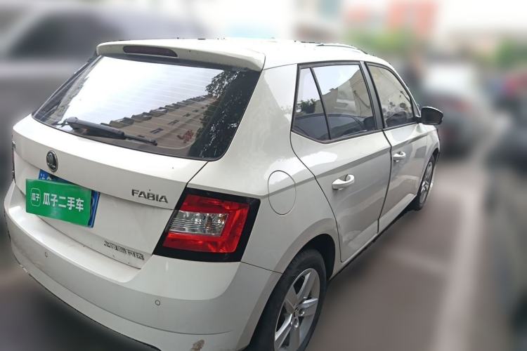 Used Skoda Fabia 2016 1.4L Automatic Car Enjoy Edition Rear Right 45 Deg