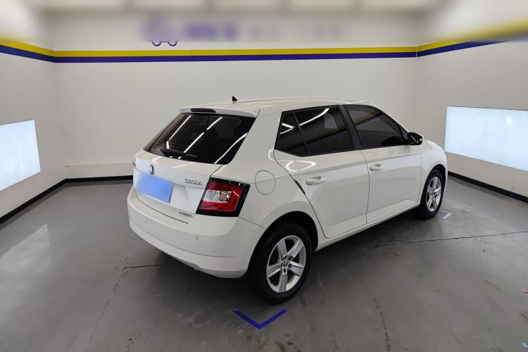 Used Skoda Fabia 2016 1.4L Automatic Car Enjoy Edition Rear Right 45 Deg