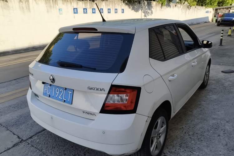 Used Skoda Fabia 2016 1.4L Automatic Car Enjoy Edition Rear Right 45 Deg
