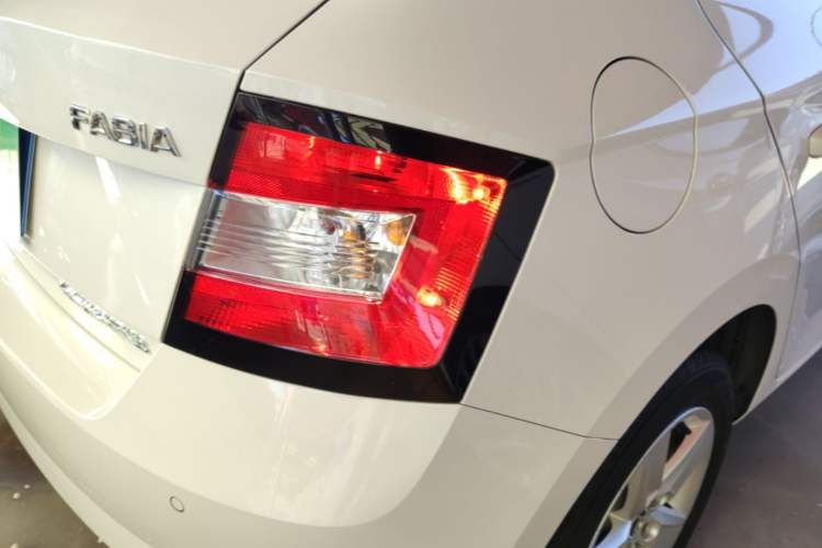 Used Skoda Fabia 2016 1.4L Automatic Car Enjoy Edition Right Rear Taillight