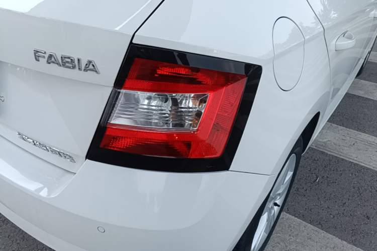 Used Skoda Fabia 2016 1.4L Automatic Car Enjoy Edition Right Rear Taillight
