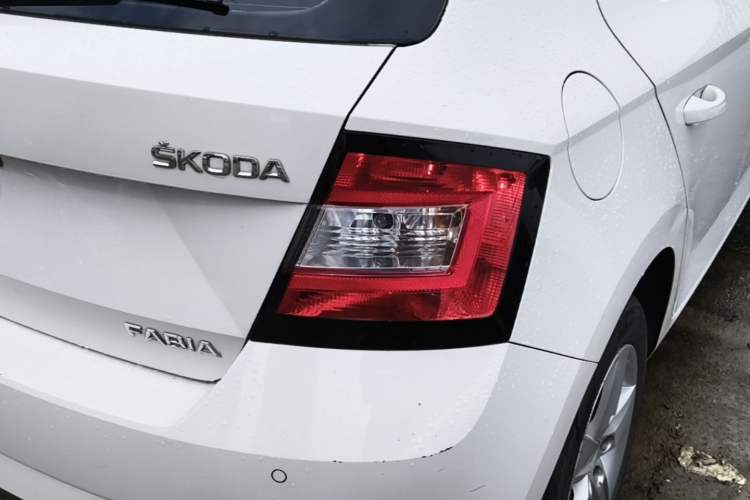 Used Skoda Fabia 2016 1.4L Automatic Car Enjoy Edition Right Rear Taillight