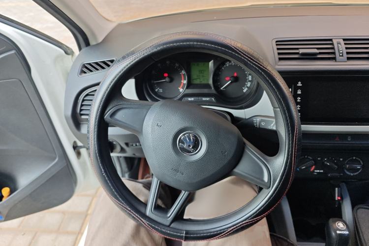Used Skoda Fabia 2016 1.4L Automatic Car Enjoy Edition Steering Wheel