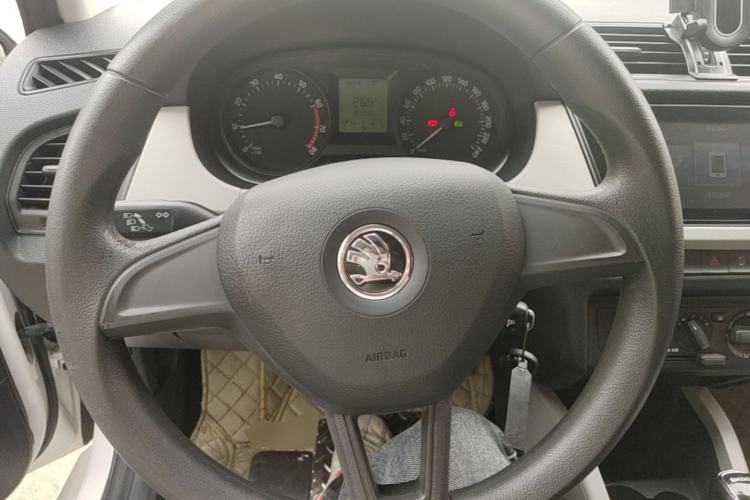 Used Skoda Fabia 2016 1.4L Automatic Car Enjoy Edition Steering Wheel