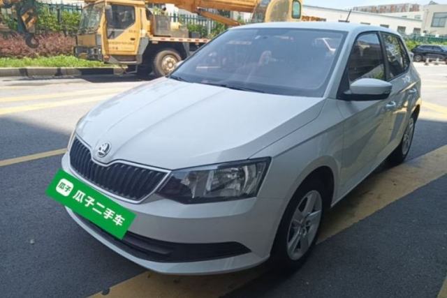 Skoda Fabia 2016 1.4L Automatic Car Enjoy Edition usado