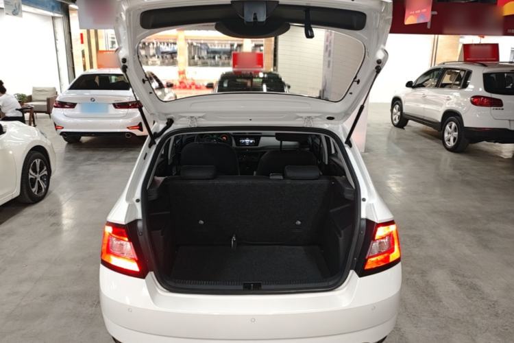 Used Skoda Fabia 2016 1.4L Automatic Car Enjoy Edition Trunk