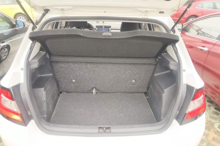 Used Skoda Fabia 2016 1.4L Automatic Car Enjoy Edition Trunk