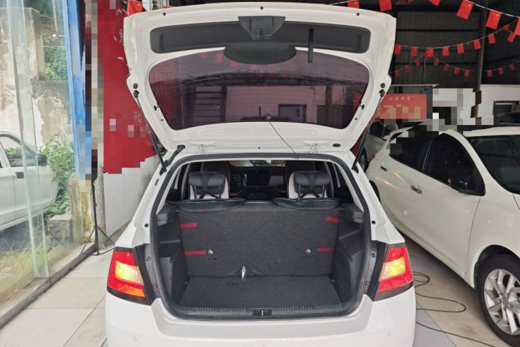 Used Skoda Fabia 2016 1.4L Automatic Car Enjoy Edition Trunk