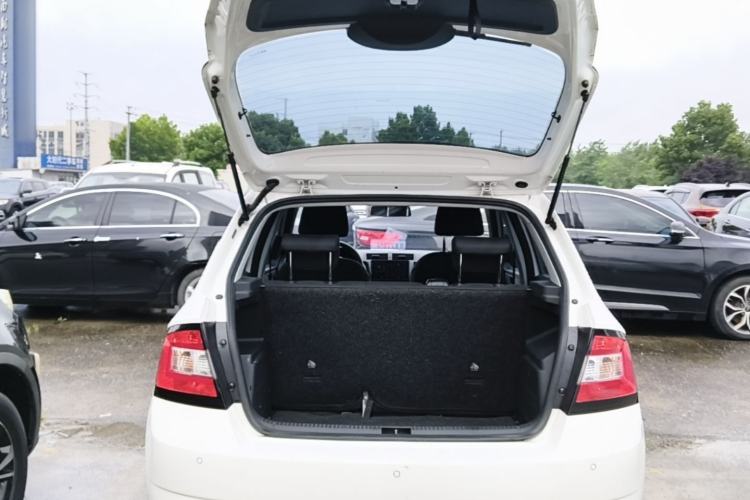 Used Skoda Fabia 2016 1.4L Automatic Car Enjoy Edition Trunk