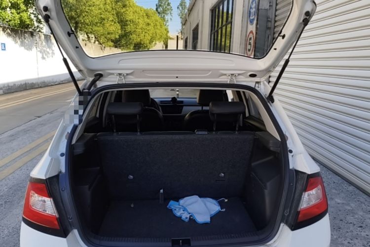 Used Skoda Fabia 2016 1.4L Automatic Car Enjoy Edition Trunk