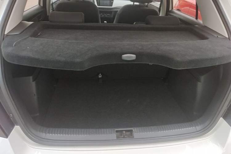 Used Skoda Fabia 2016 1.4L Automatic Car Enjoy Edition Trunk