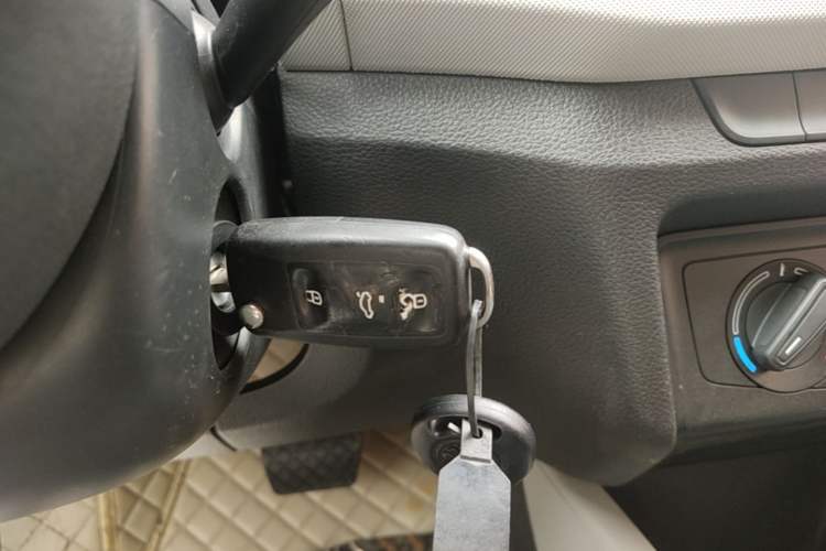 Used Skoda Fabia 2016 1.4L Automatic Car Enjoy Edition Vehicle Key