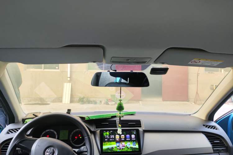 Used Skoda Fabia 2017 1.4L Automatic Front-Drive Model Headliner