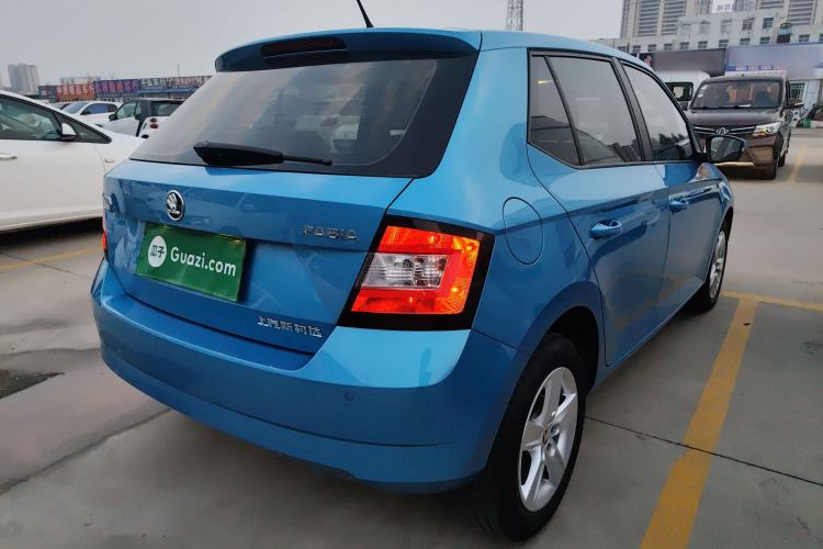 Used Skoda Fabia 2017 1.4L Automatic Car Enjoy Edition Rear Right 45 Deg
