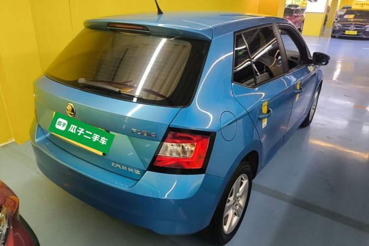 Used Skoda Fabia 2017 1.4L Automatic Car Enjoy Edition Rear Right 45 Deg