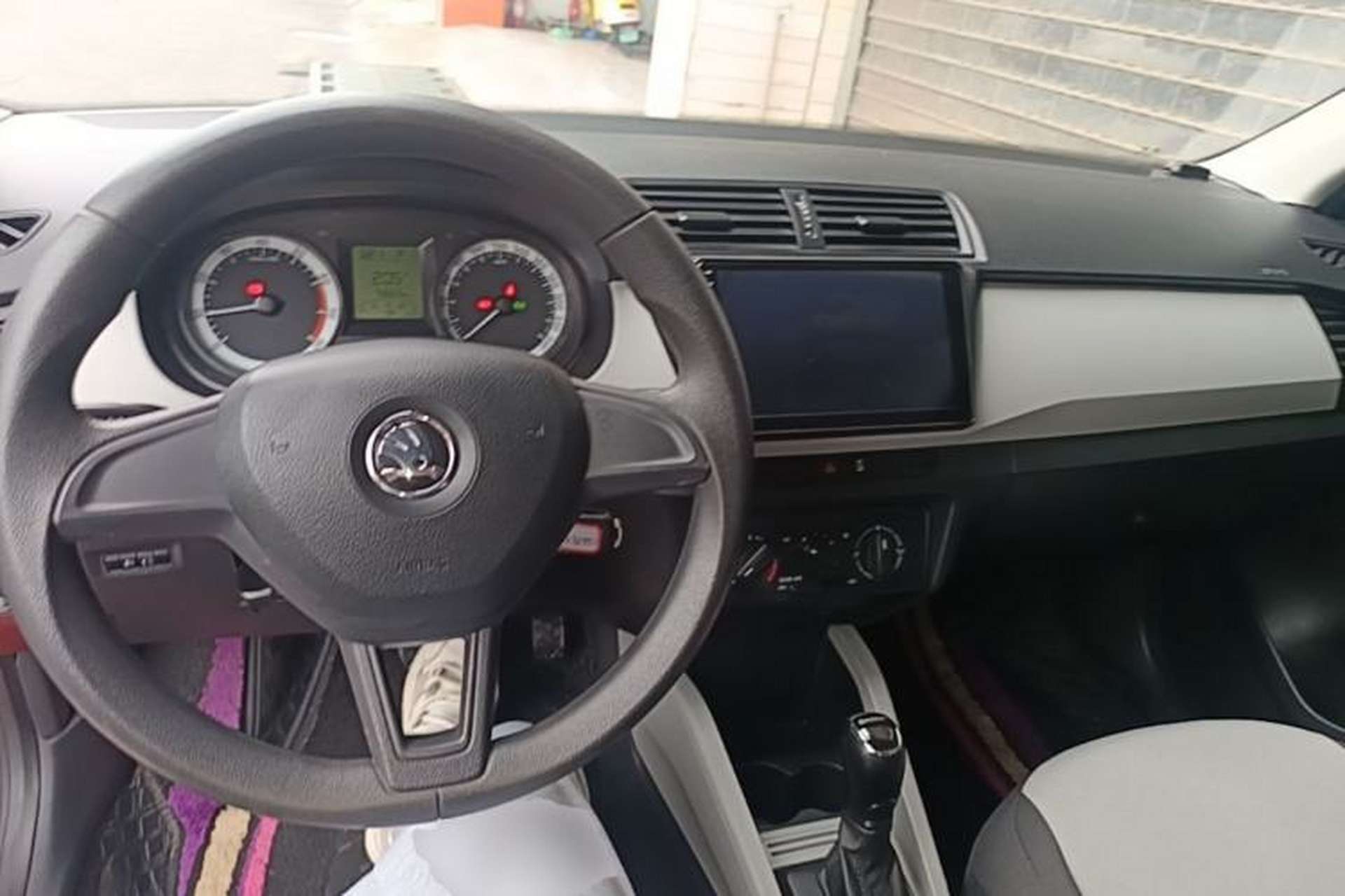 Used Skoda Fabia 2017 1.4L Automatic Car Enjoy Edition Center Console