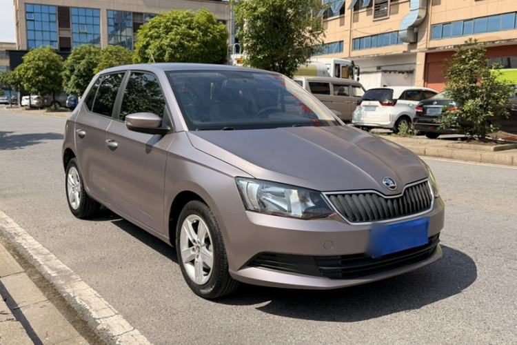 Used Skoda Fabia 2017 1.4L Automatic Car Enjoy Edition Exterior 1