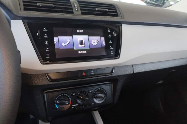 Used Skoda Fabia 2017 1.4L Automatic Car Enjoy Edition Audio And AC Panel