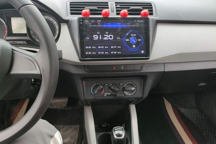 Used Skoda Fabia 2017 1.4L Automatic Car Enjoy Edition Audio And AC Panel
