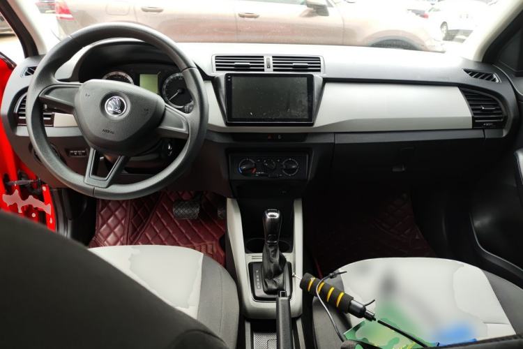 Used Skoda Fabia 2017 1.4L Automatic Car Enjoy Edition Center Console