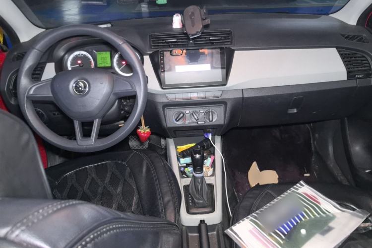 Used Skoda Fabia 2017 1.4L Automatic Car Enjoy Edition Center Console