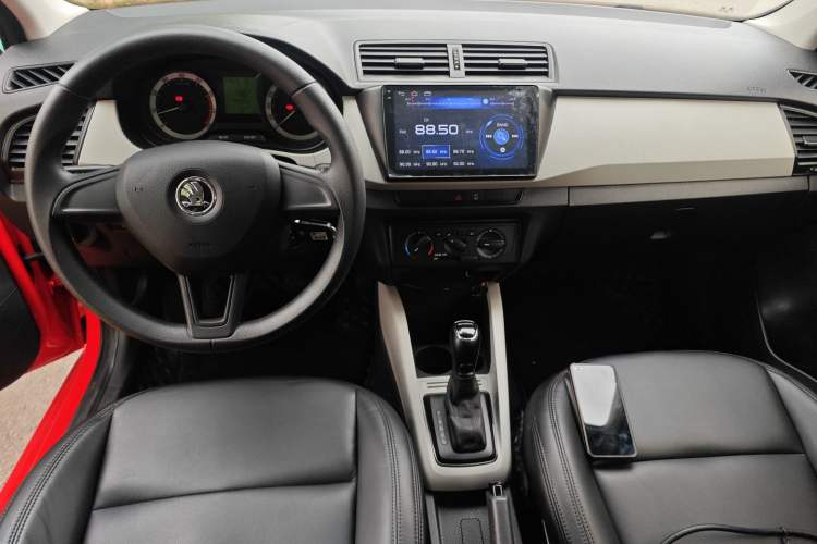 Used Skoda Fabia 2017 1.4L Automatic Car Enjoy Edition Center Console