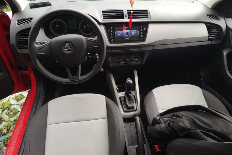 Used Skoda Fabia 2017 1.4L Automatic Car Enjoy Edition Center Console
