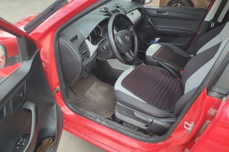 Used Skoda Fabia 2017 1.4L Automatic Car Enjoy Edition Driver Seat