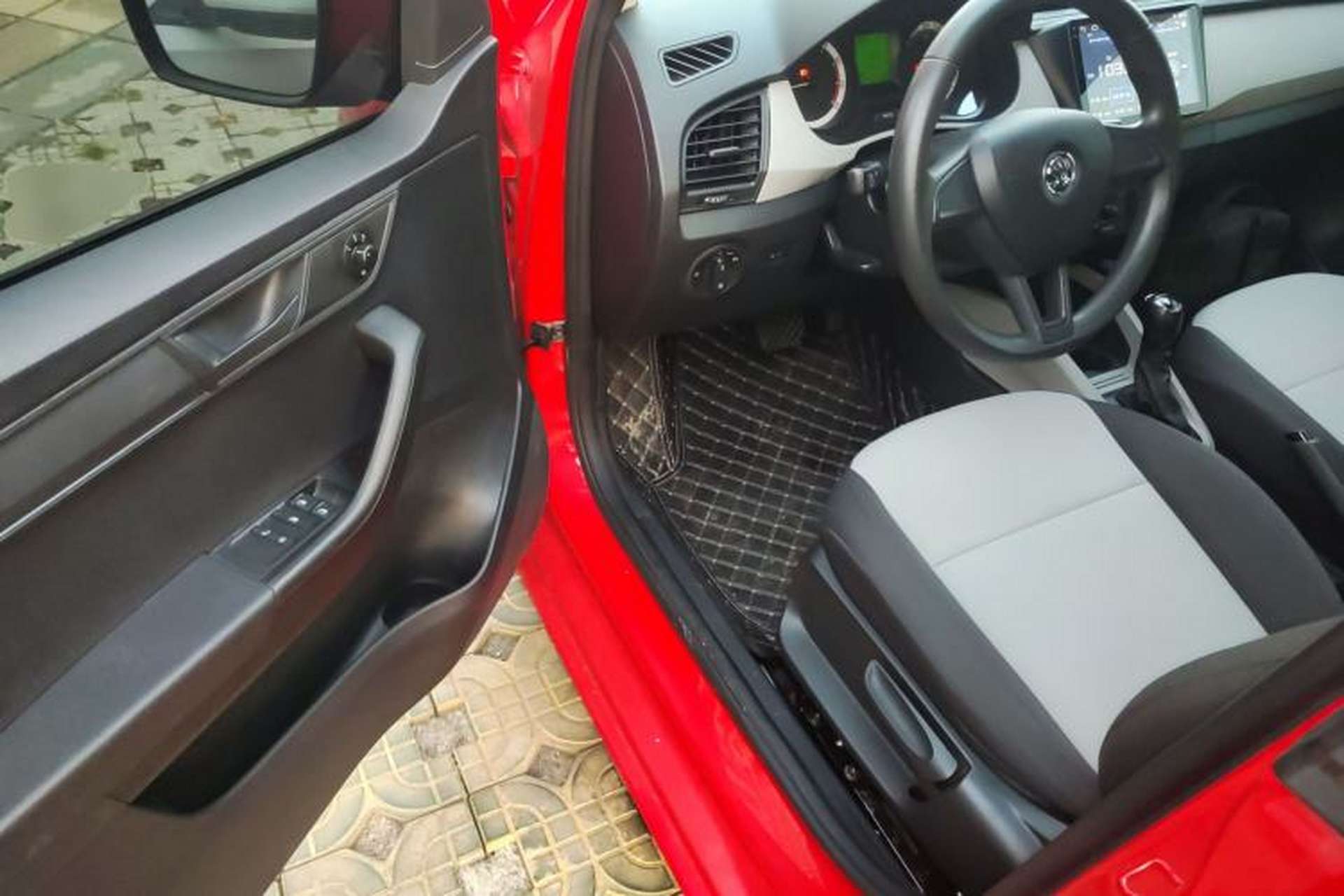 Used Skoda Fabia 2017 1.4L Automatic Car Enjoy Edition Driver Seat