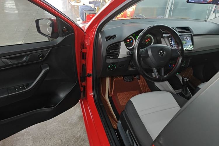 Used Skoda Fabia 2017 1.4L Automatic Car Enjoy Edition Driver Seat