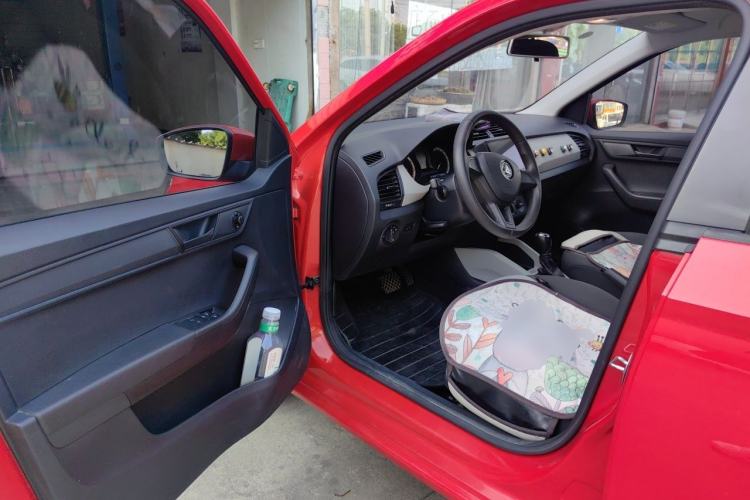 Used Skoda Fabia 2017 1.4L Automatic Car Enjoy Edition Driver Seat