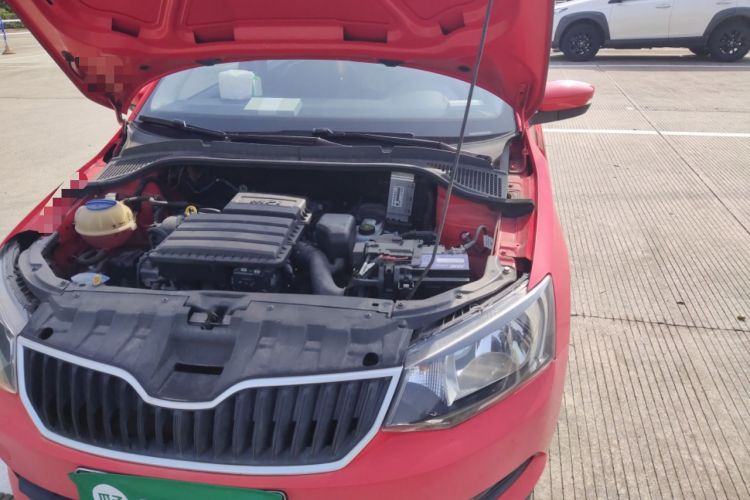 Used Skoda Fabia 2017 1.4L Automatic Car Enjoy Edition Engine Bay Left