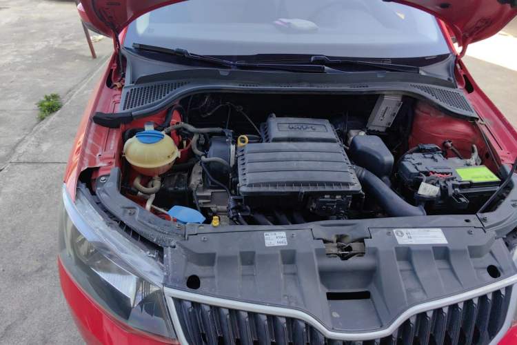 Used Skoda Fabia 2017 1.4L Automatic Car Enjoy Edition Engine Bay Right