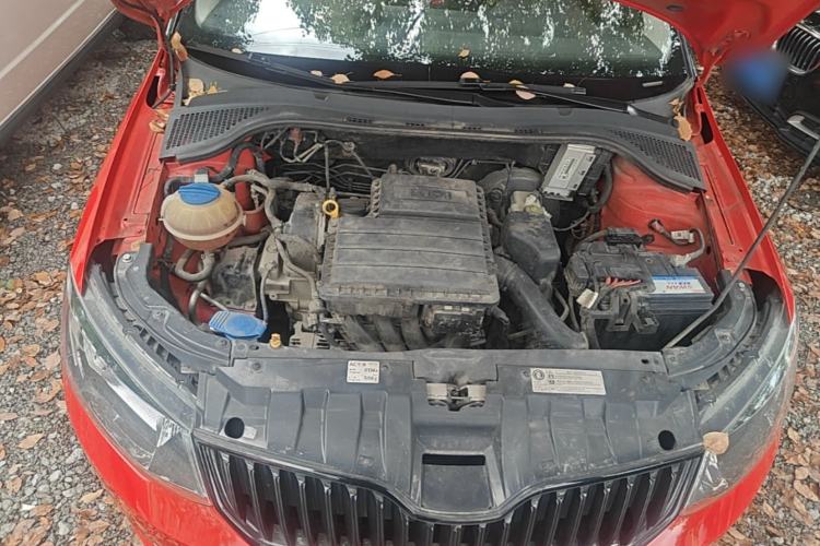 Used Skoda Fabia 2017 1.6L Automatic Sport Edition Engine Bay