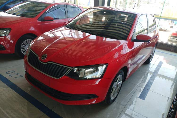 Used Skoda Fabia 2017 1.4L Automatic Car Enjoy Edition Guazi used car, China used car export, Used car for sale, Used cars, Cheapest cars for sale