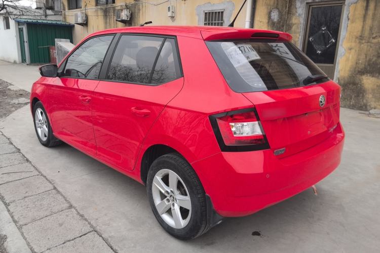 Used Skoda Fabia 2017 1.4L Automatic Car Enjoy Edition Exterior 2
