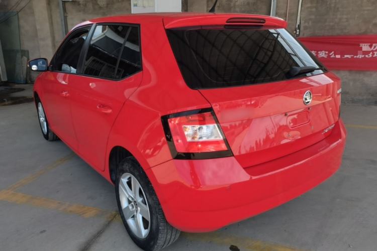 Used Skoda Fabia 2017 1.4L Automatic Car Enjoy Edition Exterior 2