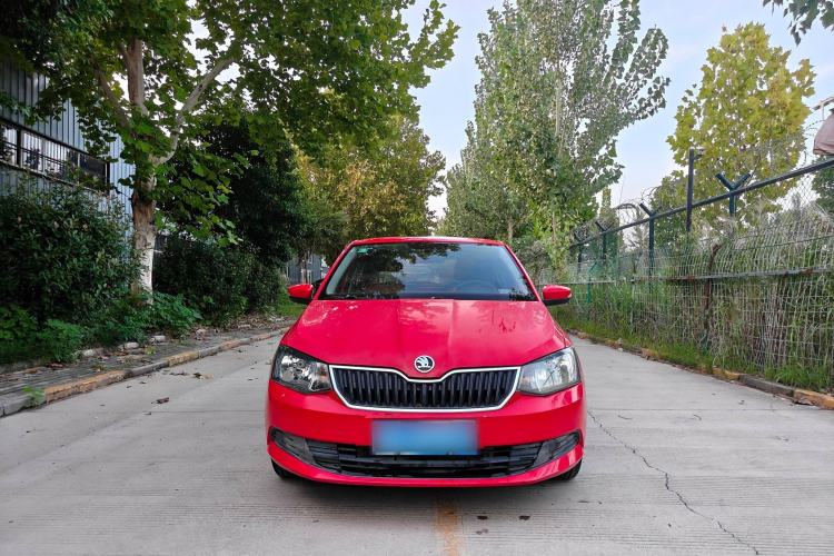 Used Skoda Fabia 2017 1.4L Automatic Car Enjoy Edition Exterior 3