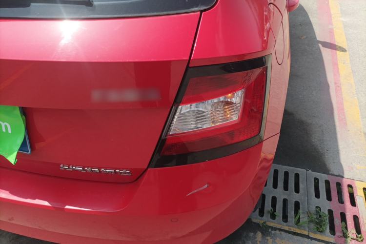 Used Skoda Fabia 2017 1.6L Automatic Chuanxing Edition Exterior 3