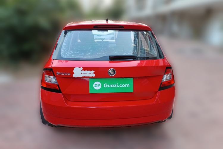 Used Skoda Fabia 2017 1.4L Automatic Car Enjoy Edition Exterior 4