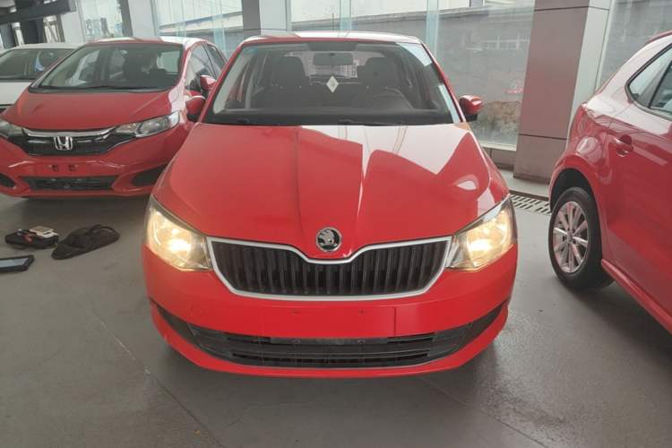 Used Skoda Fabia 2017 1.4L Automatic Car Enjoy Edition Front